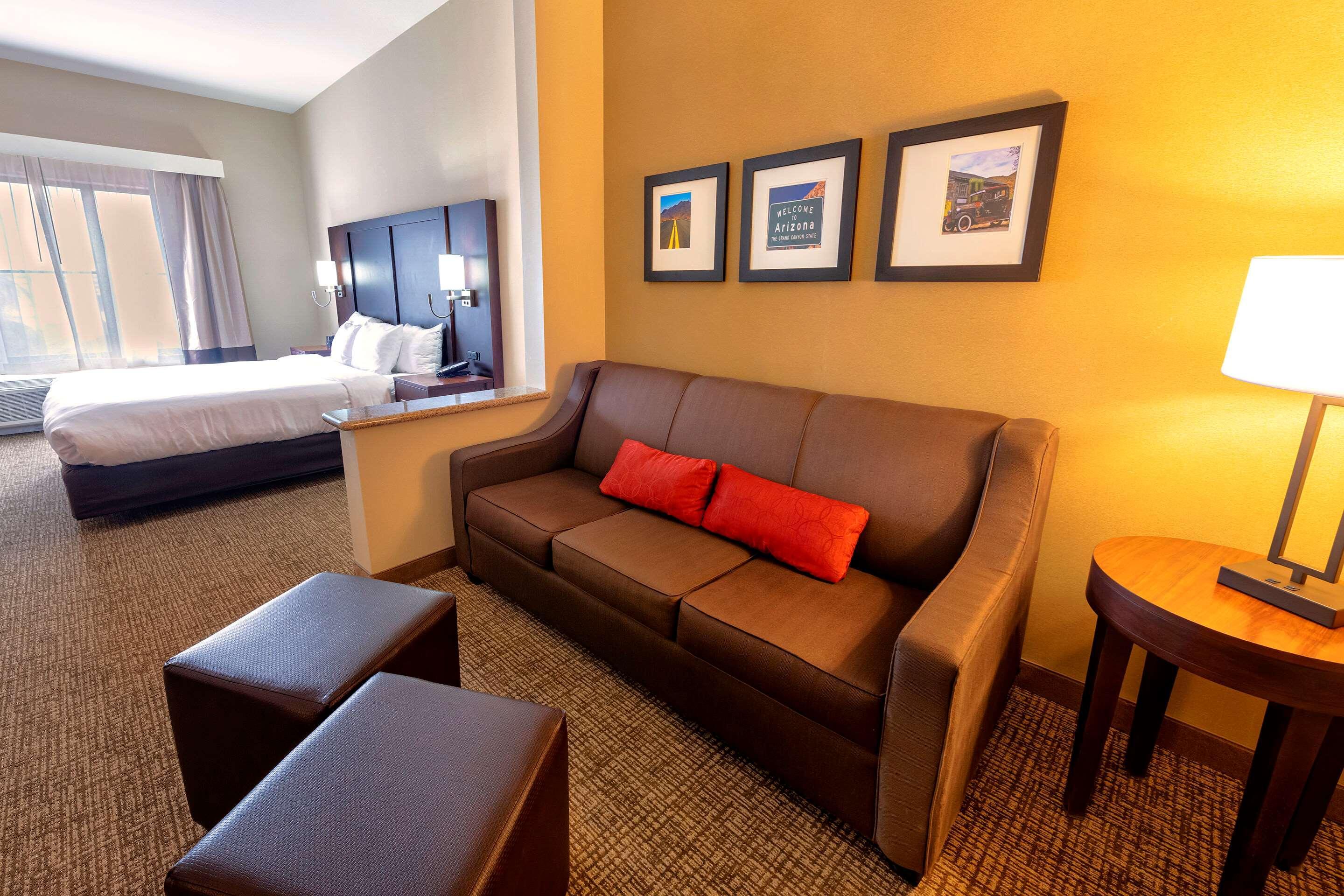 Comfort Suites Goodyear-West Phoenix Exterior foto