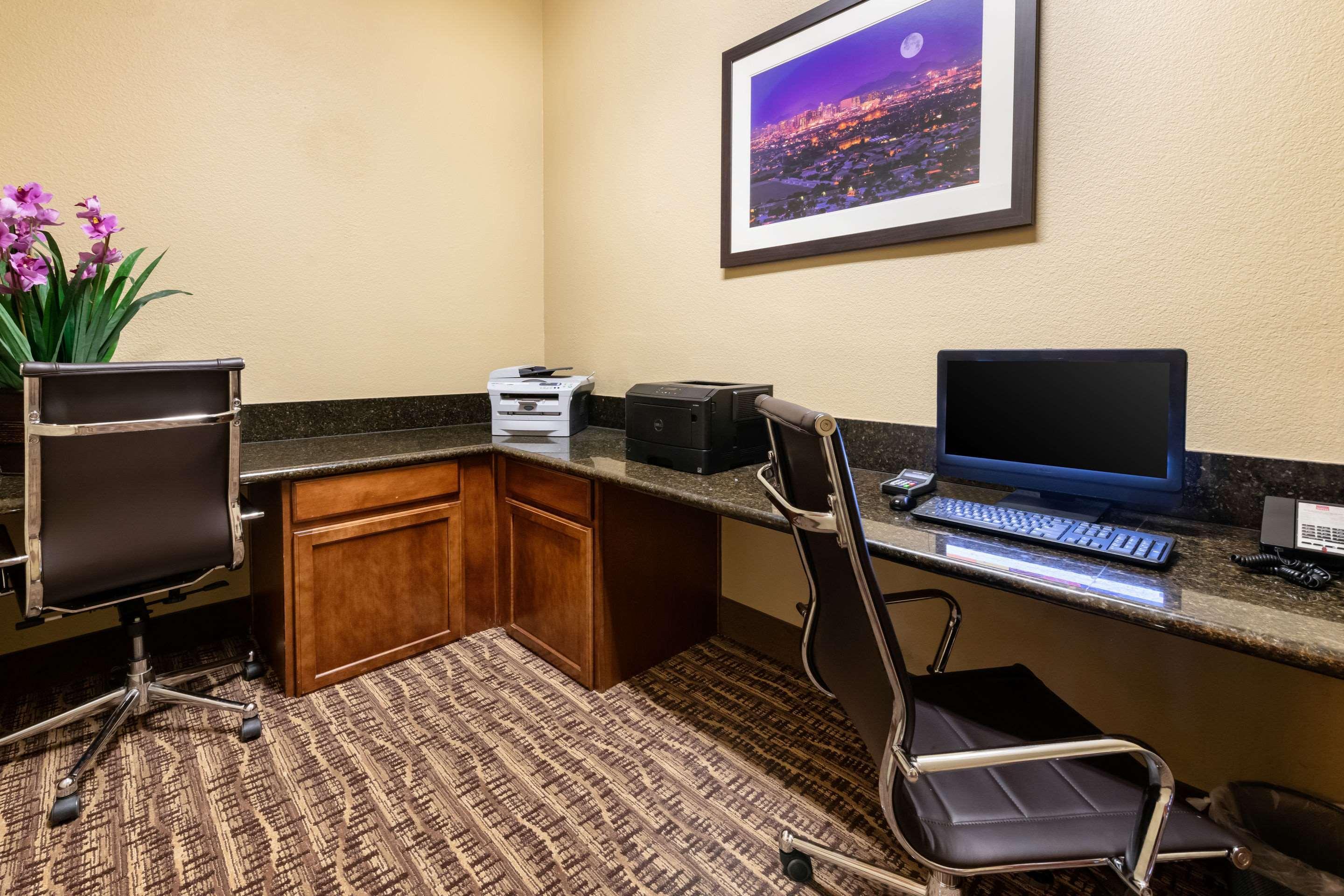 Comfort Suites Goodyear-West Phoenix Exterior foto
