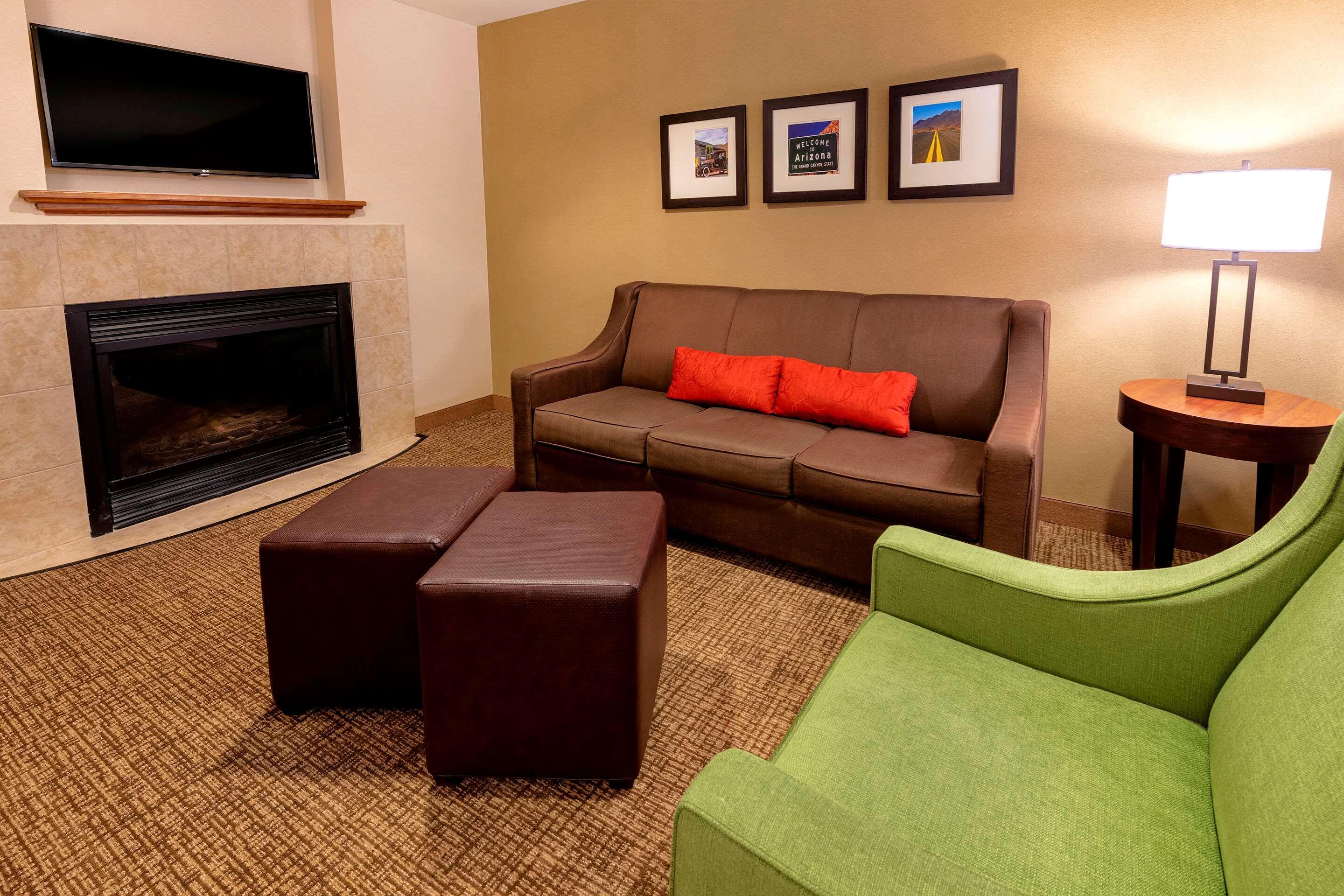 Comfort Suites Goodyear-West Phoenix Exterior foto