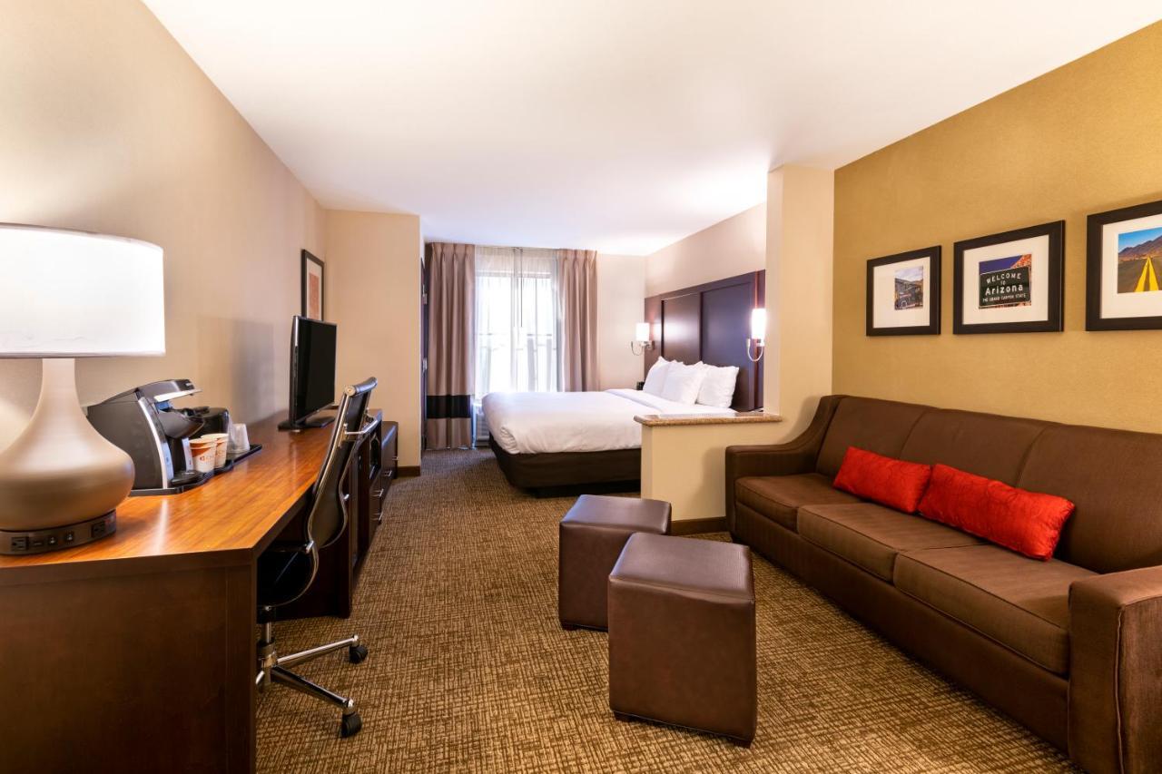 Comfort Suites Goodyear-West Phoenix Exterior foto